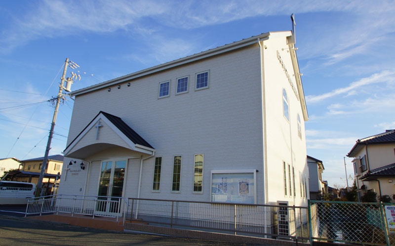 新築　教会　外観